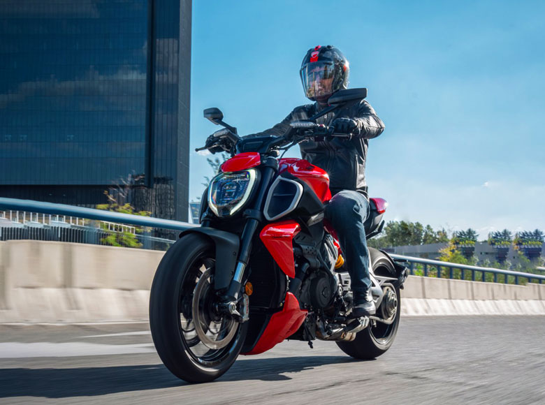 ducati-diavel-v4-overview